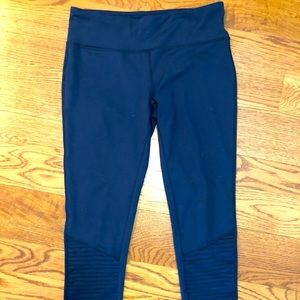 Threads 4 Thoughts Yoga Pants